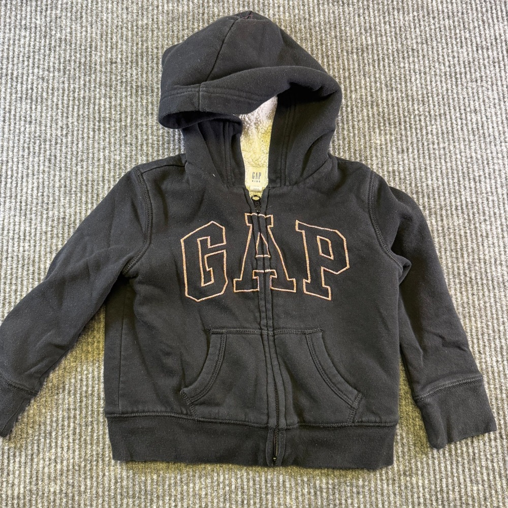 GAP KIDS HOODIE XS 4-5 BLACK COTTON BLEND SHERPA LINED ZIP UP EMBROIDERED LOGO